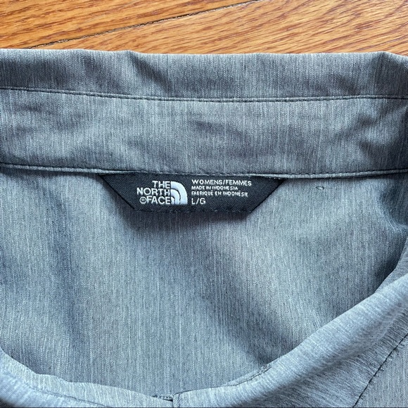 The North Face Stevie Button Down Tunic Length Shirt - Picture 3 of 16